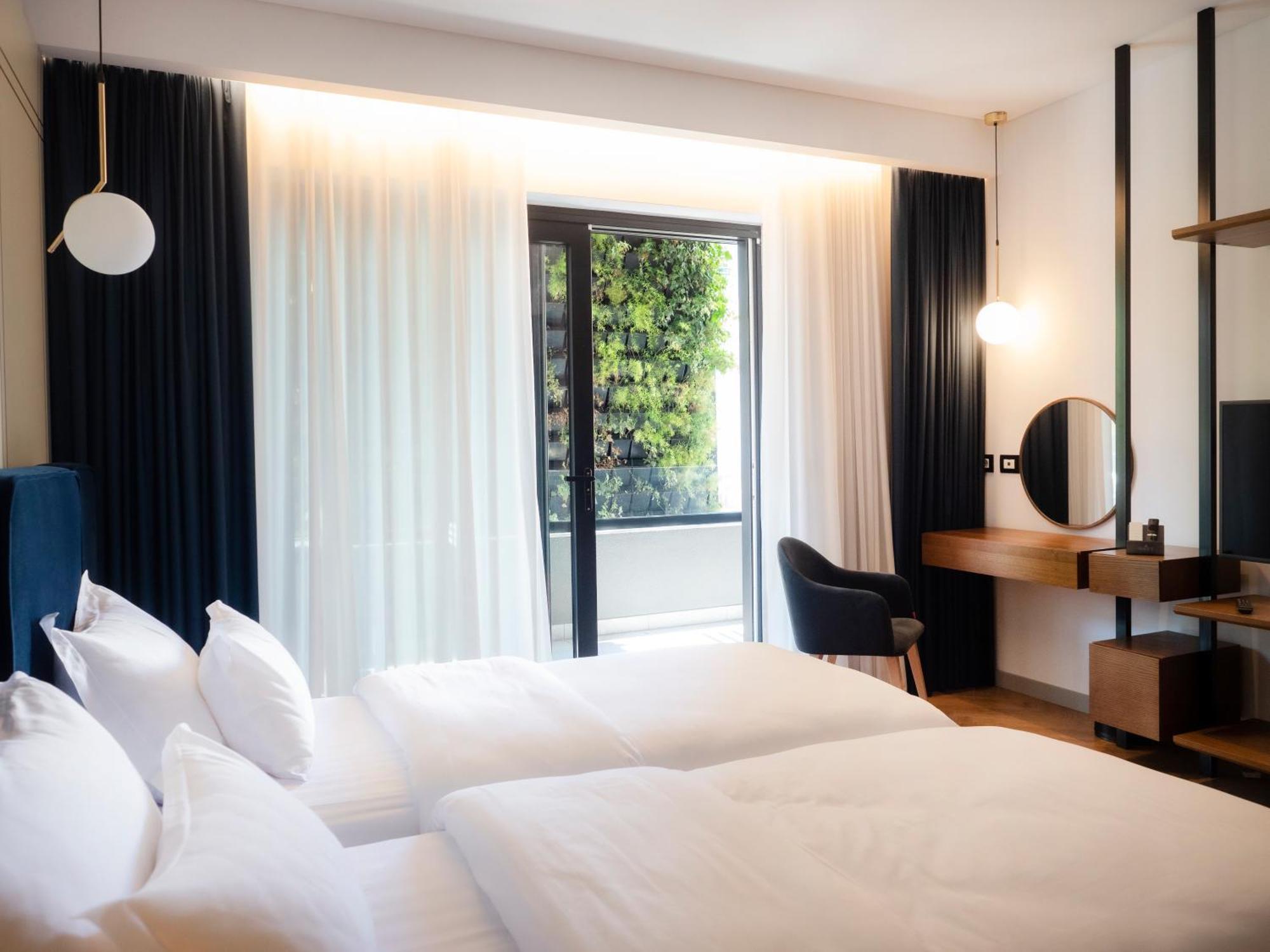 Moncafe BoutiqueHotel Spa Tirana Extérieur photo